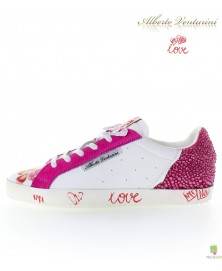 Sneaker ''Pure Love''